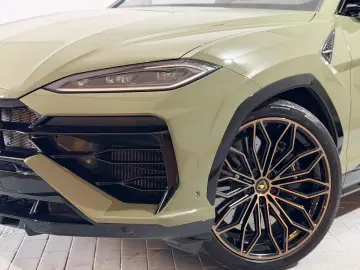 Lamborghini Urus VERDE TURBINE LUCIDO PPF