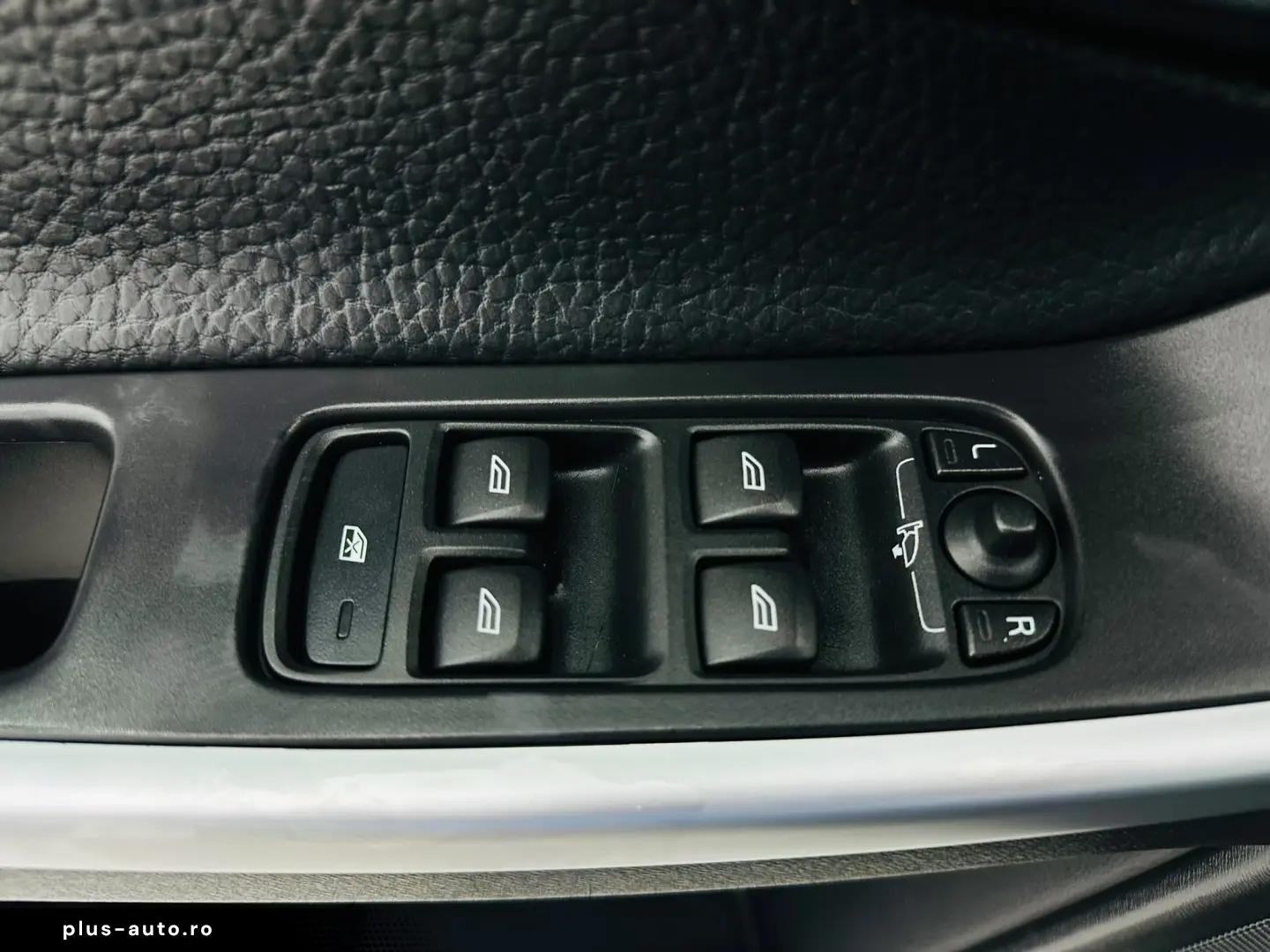 VOLVO XC60 2012 2.4D E5 4X4 Garantie 12 Luni Rate Avans 0 Do