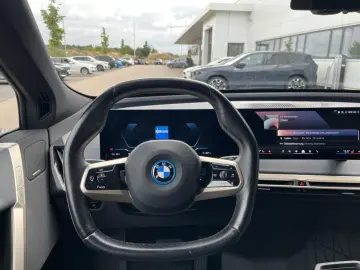 BMW iX xDrive40 Sport Edition  HUD H K Pano AHK Laser