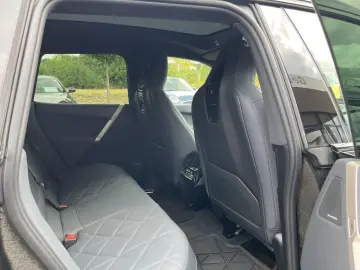 BMW iX xDrive40 Sport Edition  HUD H K Pano AHK Laser