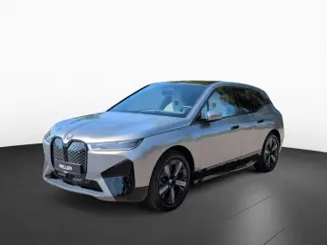 BMW iX xDrive40 Sport Edition  SkyLounge Laser 360