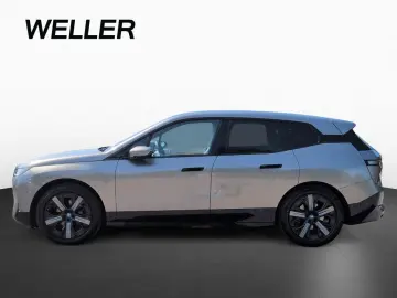 BMW iX xDrive40 Sport Edition  SkyLounge Laser 360