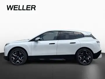 BMW iX xDrive40 Sport SkyLounge Carlig