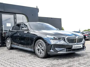 BMW 520d xDrive HUD ACC 360