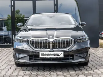 BMW 520d xDrive HUD ACC 360