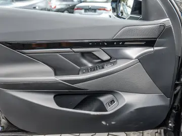 BMW 520d xDrive HUD ACC 360