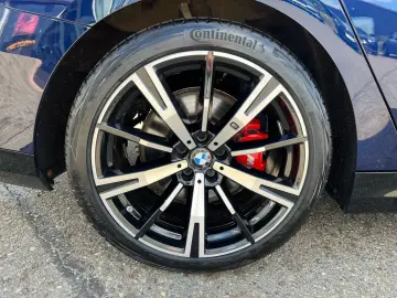 BMW 520d xDrive Touring M-Sport Pro H&K 360  Head-Up