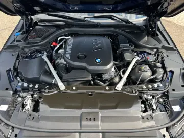 BMW 520d xDrive Touring M-Sport Pro H&K 360  Head-Up