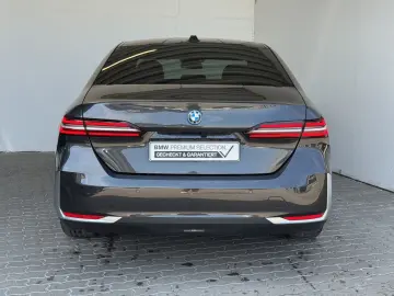 BMW 530e xDrive Limousine