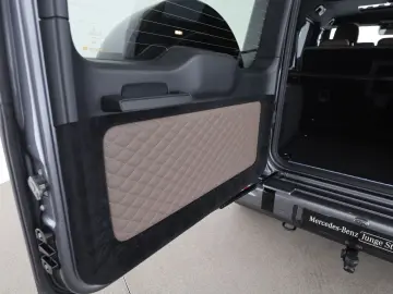 MERCEDES-BENZ G 450 d AMG Night II Superior Massage SHD AHK