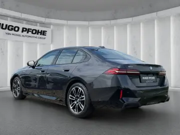 BMW 550e Plug-in Hibrid Sedan