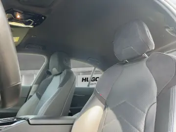 BMW 550e Plug-in Hibrid Sedan