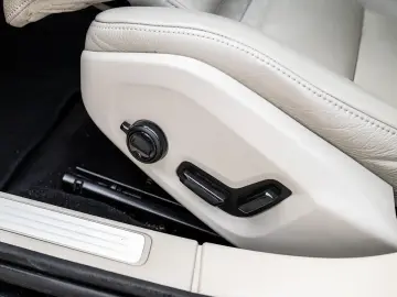 Volvo S60 2.0 B4 Plus Bright Pano