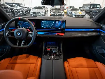 BMW M5 xDrive Limousine Matte Black