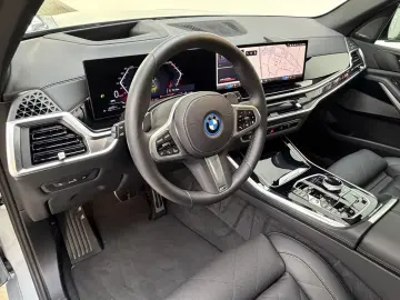 BMW X5 xDr50e M Sport Pro 22Zoll Pano Sitzlüft. AHK