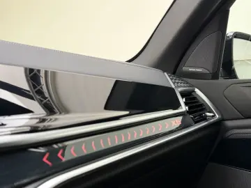 BMW X5 xDr50e M Sport Pro 22Zoll Pano Sitzlüft. AHK