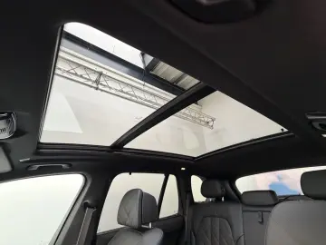 BMW X5 xDr50e M Sport Pro 22Zoll Pano Sitzlüft. AHK