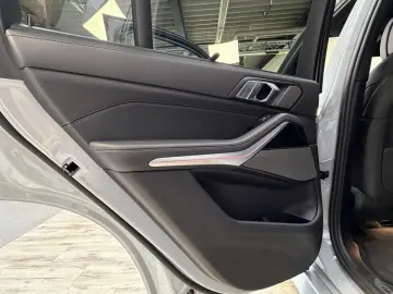 BMW X5 xDr50e M Sport Pro 22Zoll Pano Sitzlüft. AHK