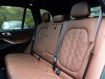 BMW X5 50e M PRO.LUFTFE.SOFTCL.PANO.DR.ASS.PRO.AHK