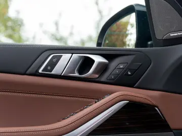 BMW X5 50e M PRO.LUFTFE.SOFTCL.PANO.DR.ASS.PRO.AHK