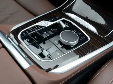 BMW X5 50e M PRO.LUFTFE.SOFTCL.PANO.DR.ASS.PRO.AHK