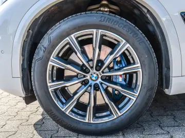 BMW X5 xDrive40d M-Sportpaket AHK PANO Memory-Sitz 3