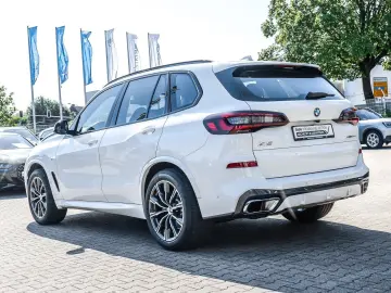 BMW X5 xDrive40d M-Sportpaket AHK PANO Memory-Sitz 3