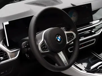 BMW X5 40i M PRO.LUFTF.PANO.DR.ASS.PR.ASS.SHZ.AHK
