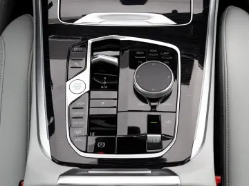 BMW X5 40i M PRO.LUFTF.PANO.DR.ASS.PR.ASS.SHZ.AHK