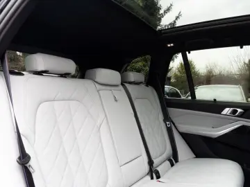 BMW X5 40i M PRO.LUFTF.PANO.DR.ASS.PR.ASS.SHZ.AHK