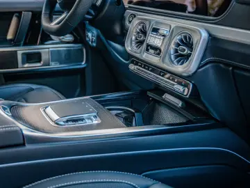 Mercedes-Benz G 450d AMG Line_MANUFAKTUR