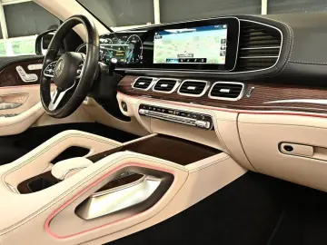 MERCEDES-BENZ GLE 350 d 4M Coupé AMG Sport PANO MULT…