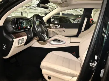 MERCEDES-BENZ GLE 350 d 4M Coupé AMG Sport PANO MULT…