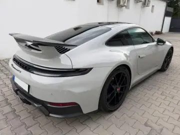 PORSCHE 991 911 Carrera 4 GTS Lift PASM PDLS  BOSE Park