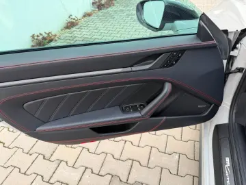 PORSCHE 991 911 Carrera 4 GTS Lift PASM PDLS  BOSE Park