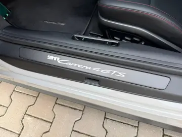 PORSCHE 991 911 Carrera 4 GTS Lift PASM PDLS  BOSE Park