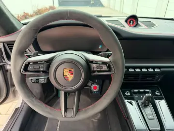 PORSCHE 991 911 Carrera 4 GTS Lift PASM PDLS  BOSE Park