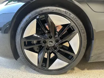 ✨ Audi e-tron GT quattro 476 CP Pano   B&O   Laser   360