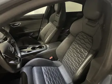 Audi e-tron GT quattro   B&O   Laser Pano HUD Masaj   360