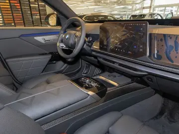 BMW 740 xDrive NEW MODEL 2026 INDIVIDUAL TV