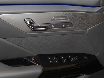 BMW 740 xDrive NEW MODEL 2026 INDIVIDUAL TV