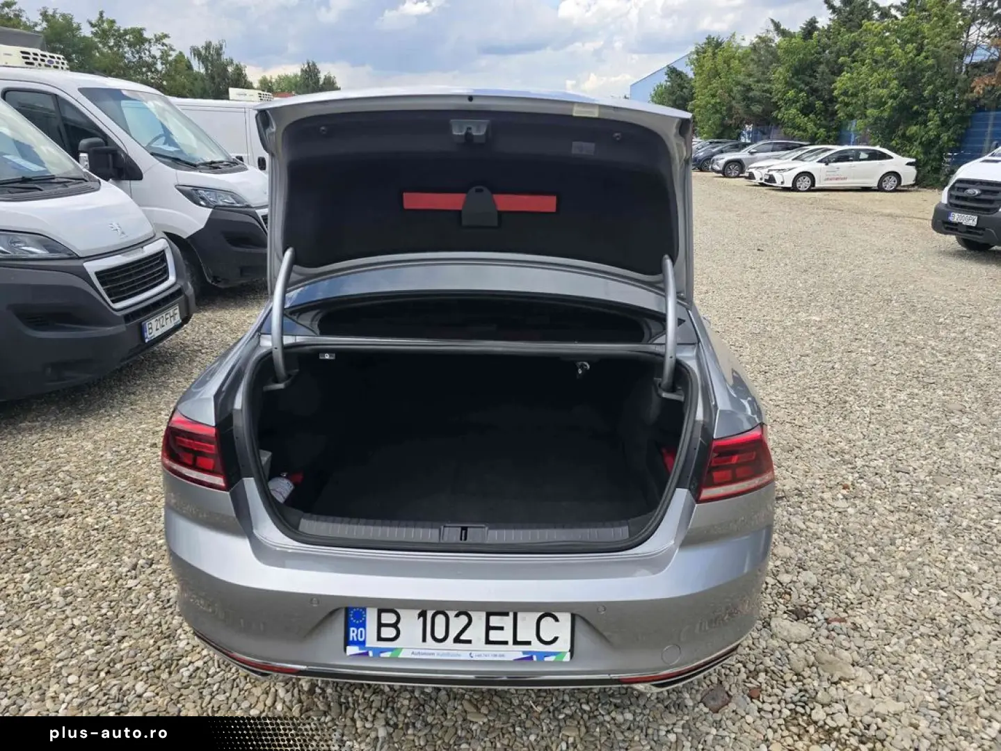 Volkswagen Passat 2022