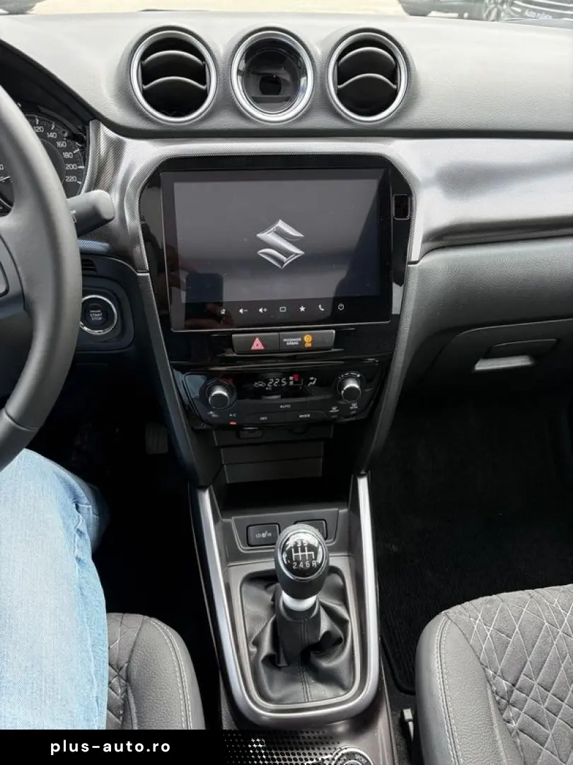 Suzuki Vitara 1.4T Mild Hybrid   2025   4WD   MT   echipare