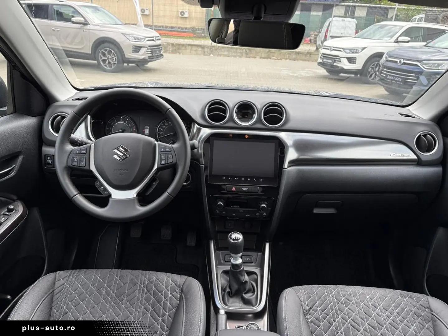 Suzuki Vitara 1.4T Mild Hybrid   2025   4WD   MT   echipare
