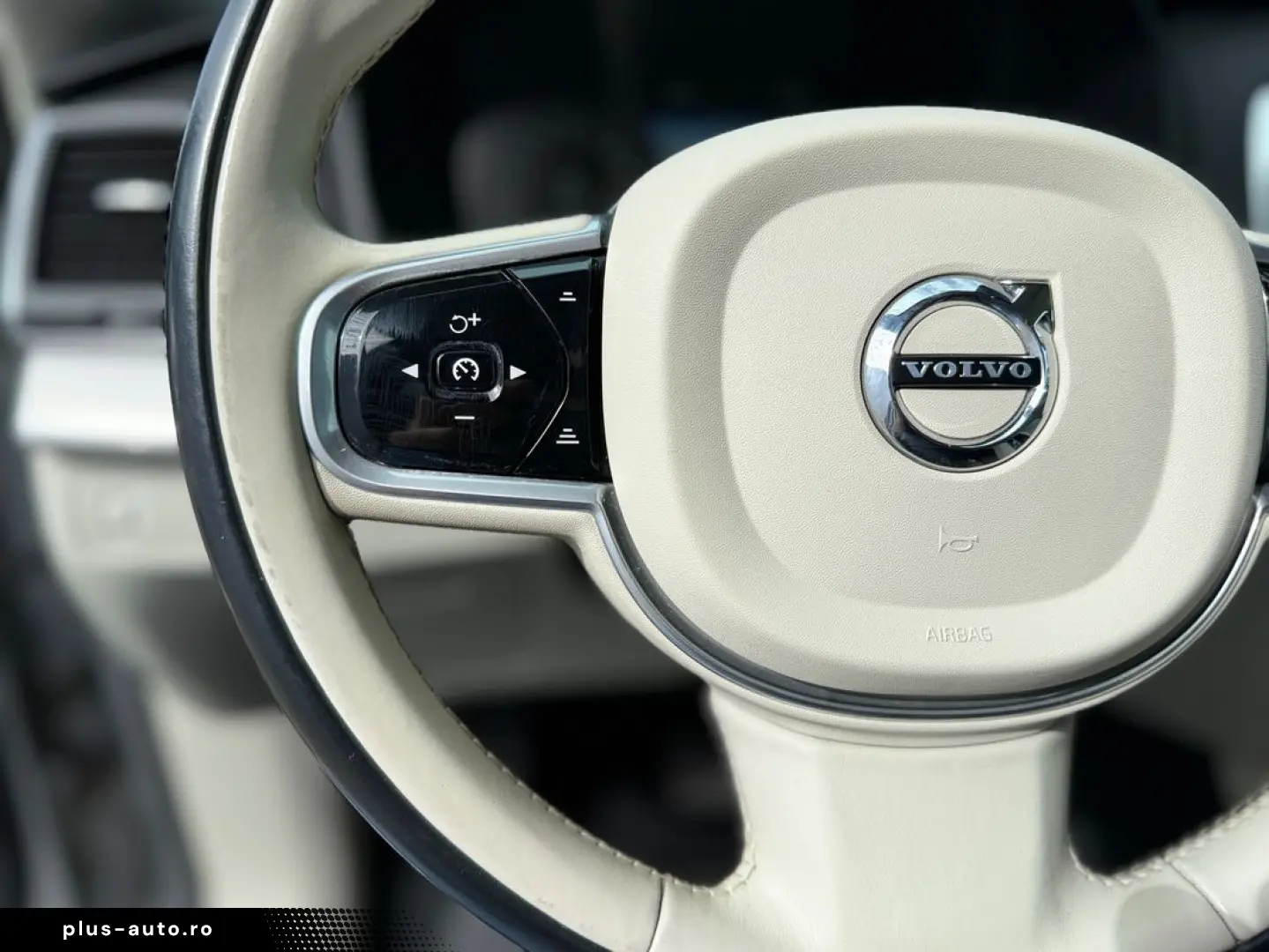 Volvo Xc-90