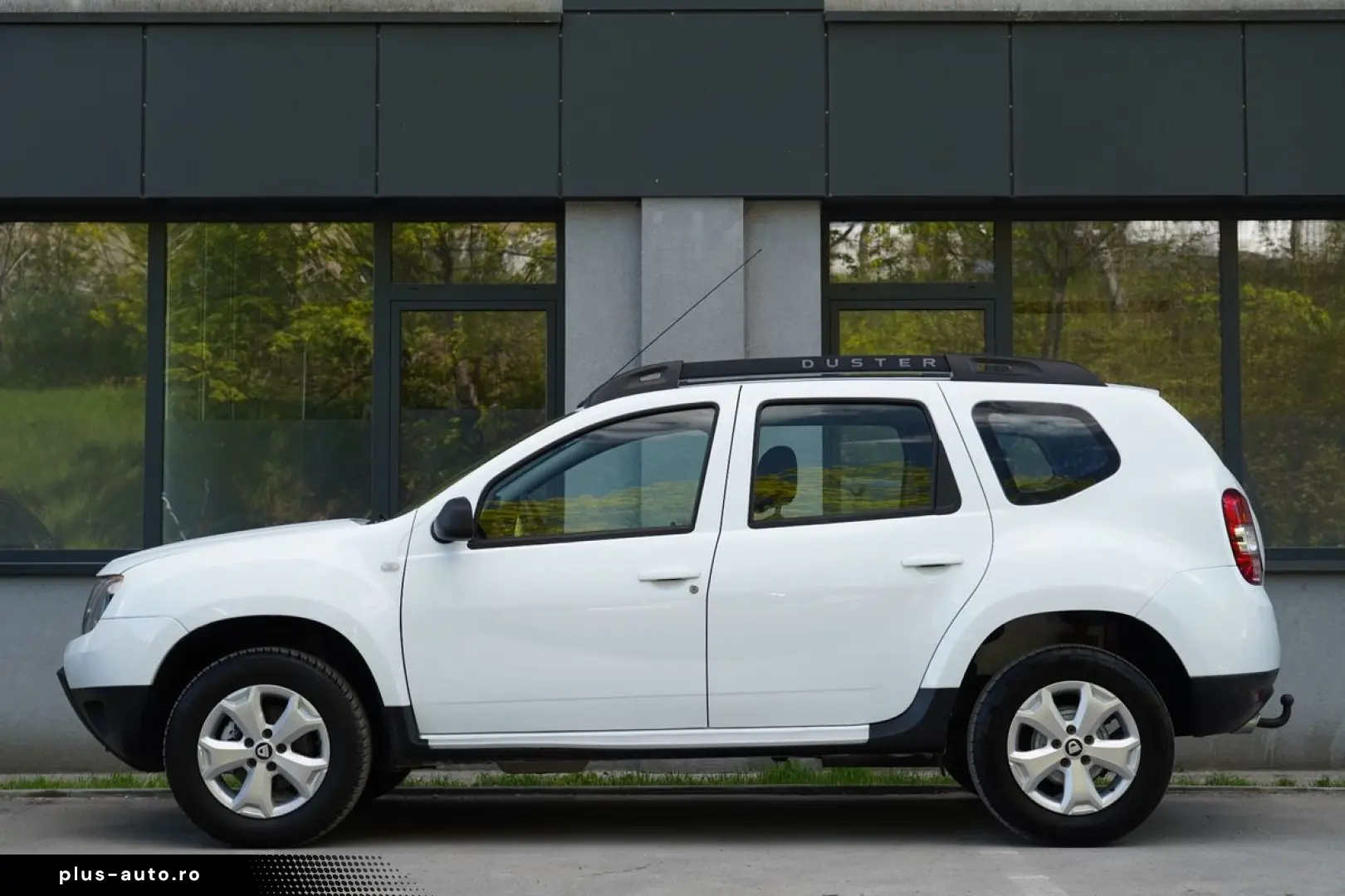 DACIA Duster 2016 — imagine 18
