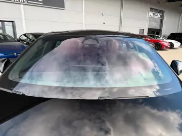 TESLA MODEL S PLAID