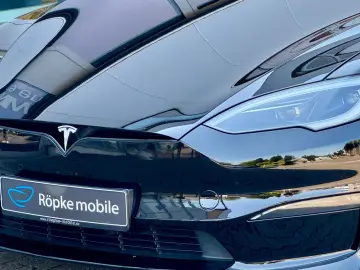 TESLA Model S Dualmotor