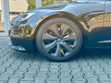 TESLA Model S Dualmotor