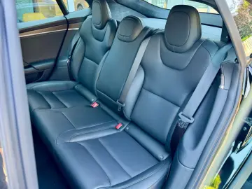 TESLA Model S Dualmotor